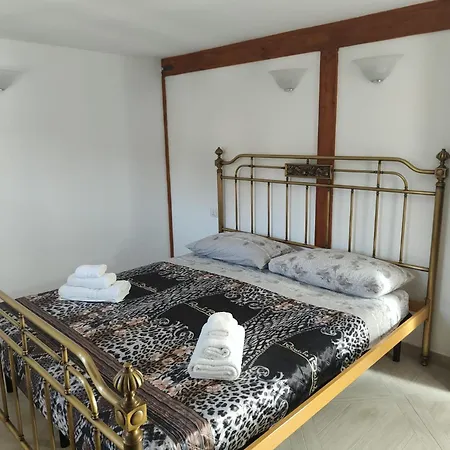 A&m 10 Mansarda Vip Apartamento
